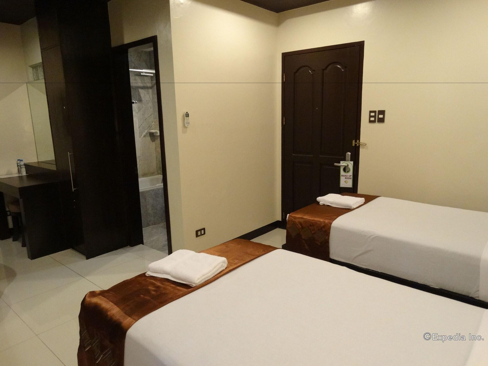 Peridot Suites Davao City Eksteriør billede