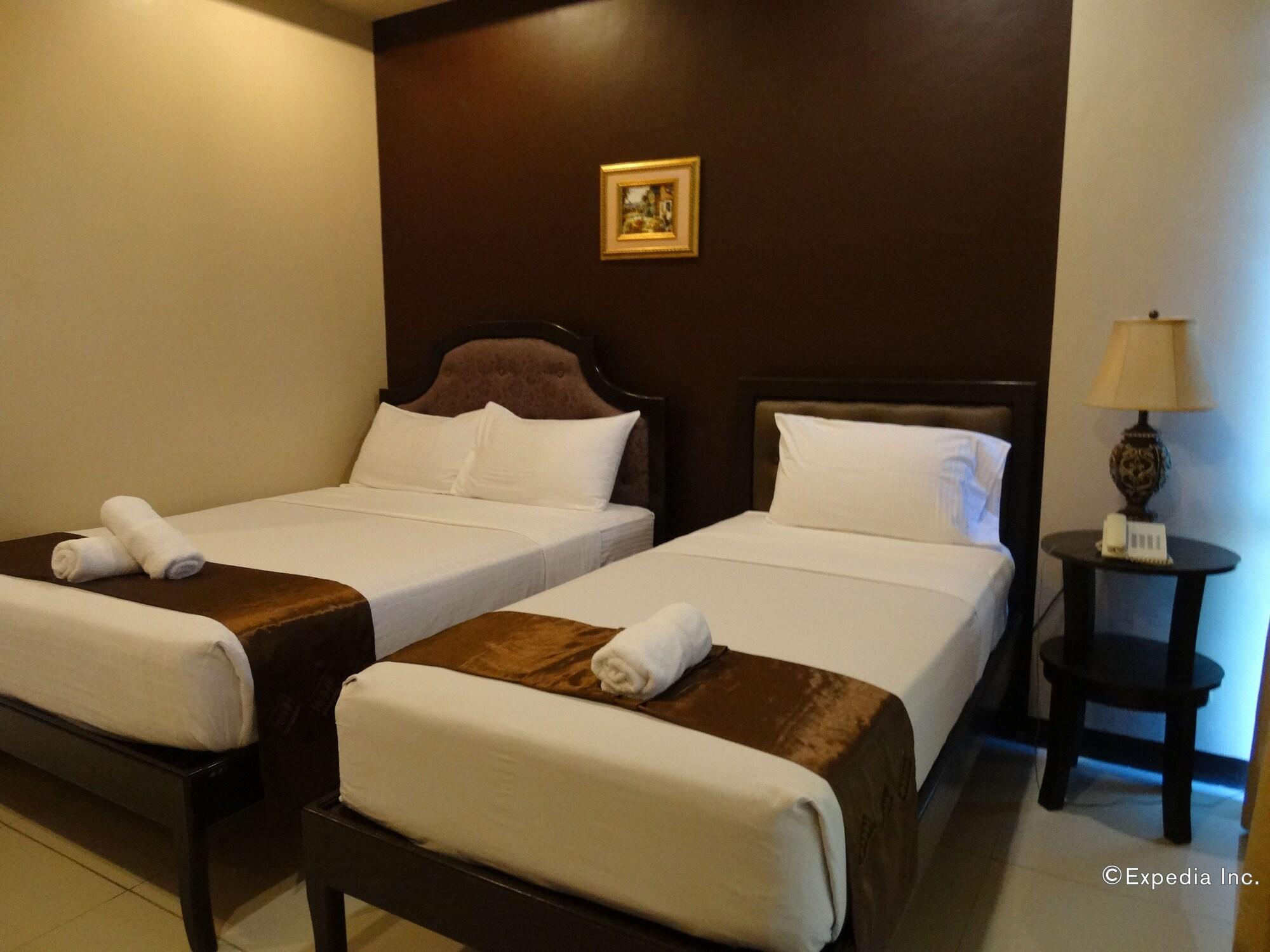 Peridot Suites Davao City Eksteriør billede